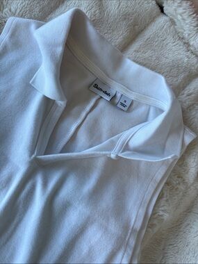 Aritzia White Sleeveless Collared Knit Top